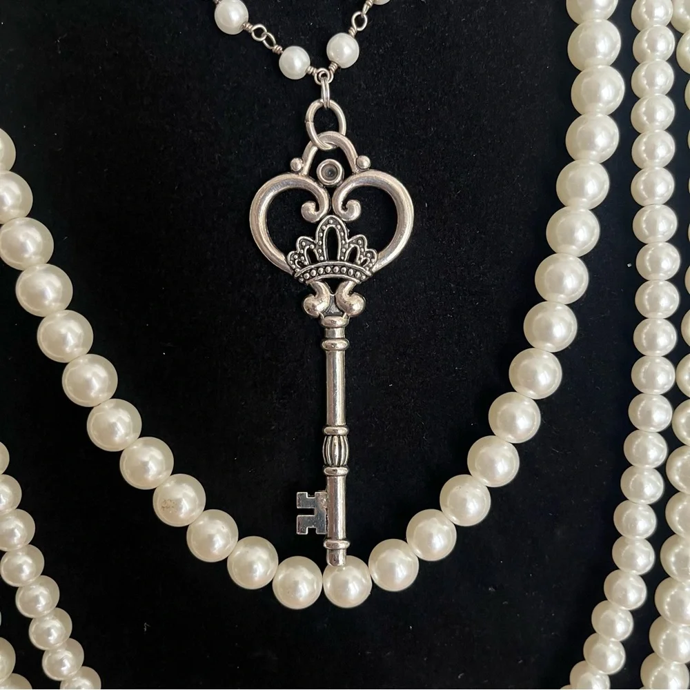 📌SOLD📌White Pearl Multi-Strand Necklace with Key Pendant. Set of 2. - Womens' - Picture 9 of 12